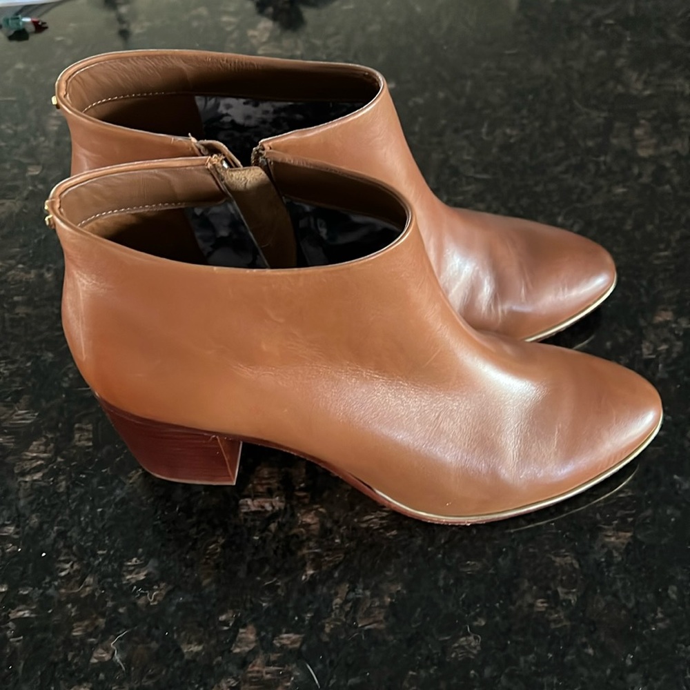 Ted Baker boots size 40 tan
